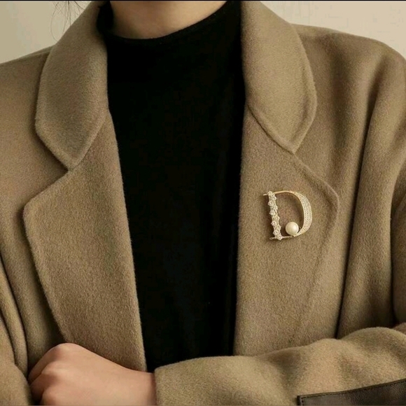Dior Style Brooch - Picture 4 of 6